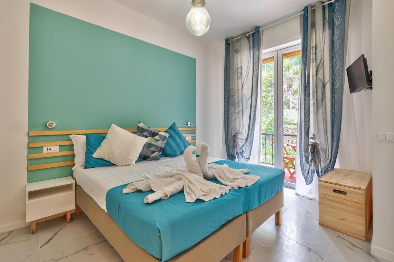 Sofia Holiday Hotel Riomaggiore Ngoại thất bức ảnh