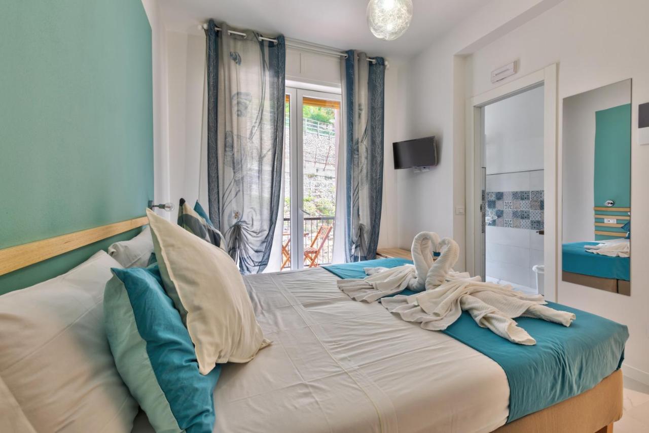 Sofia Holiday Hotel Riomaggiore Ngoại thất bức ảnh