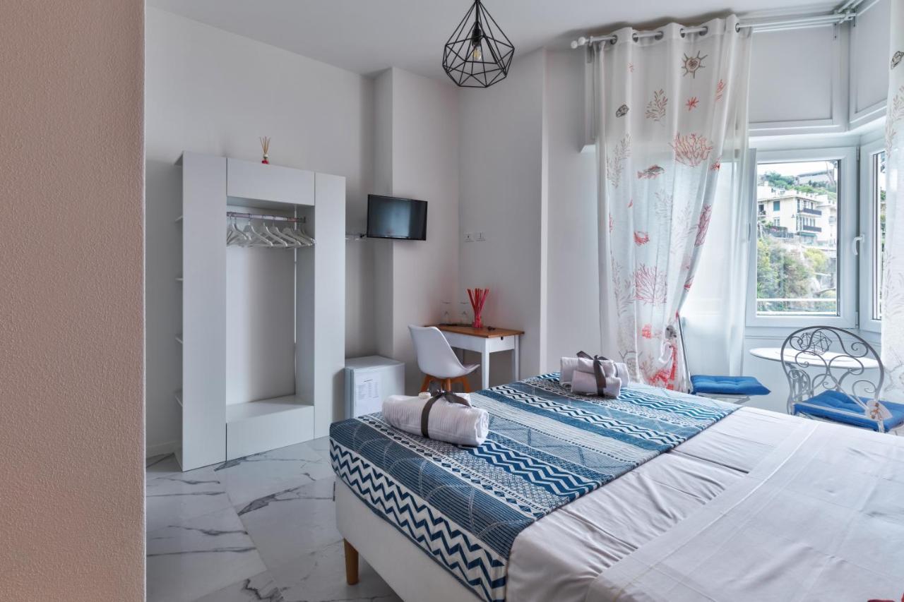 Sofia Holiday Hotel Riomaggiore Ngoại thất bức ảnh