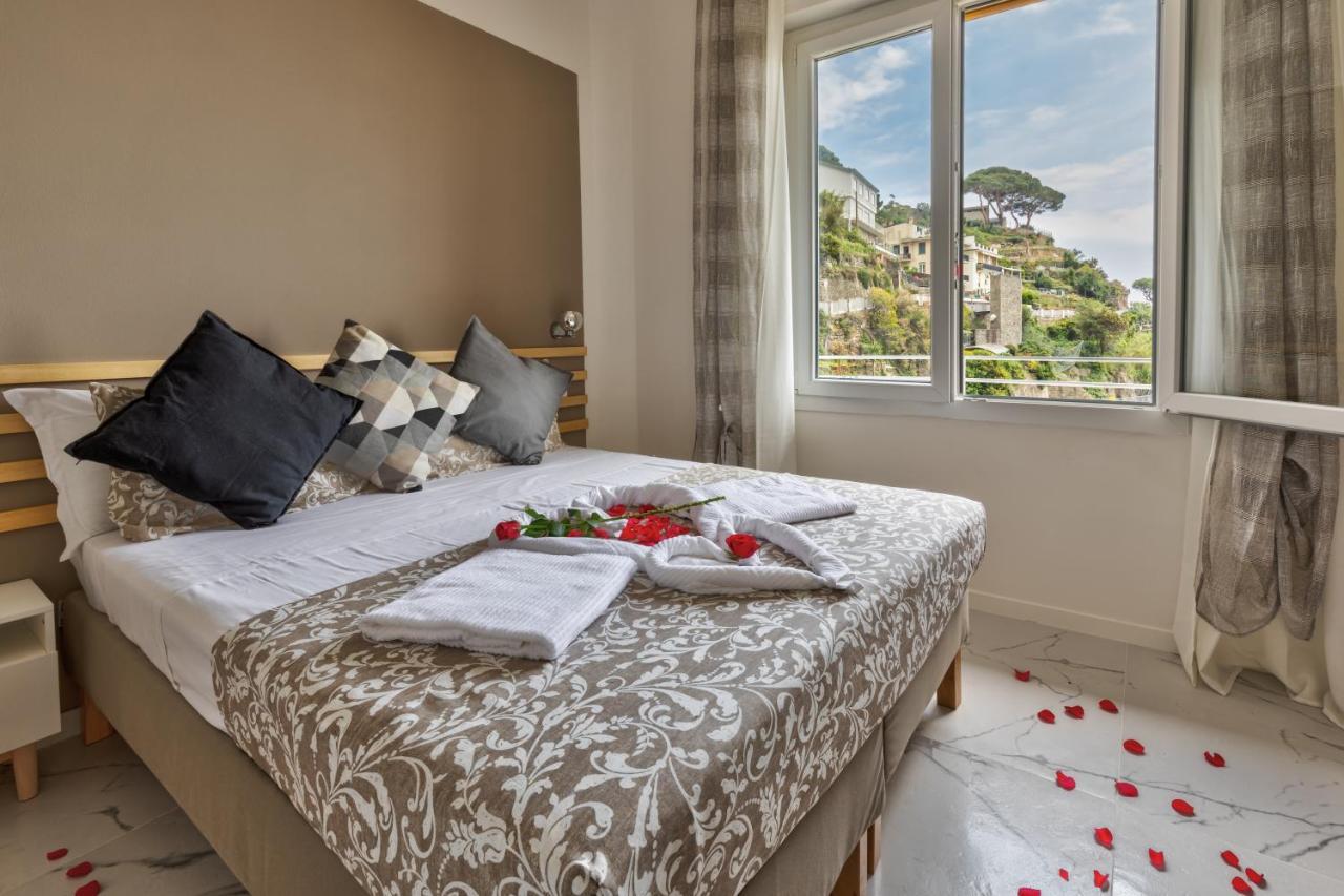 Sofia Holiday Hotel Riomaggiore Ngoại thất bức ảnh