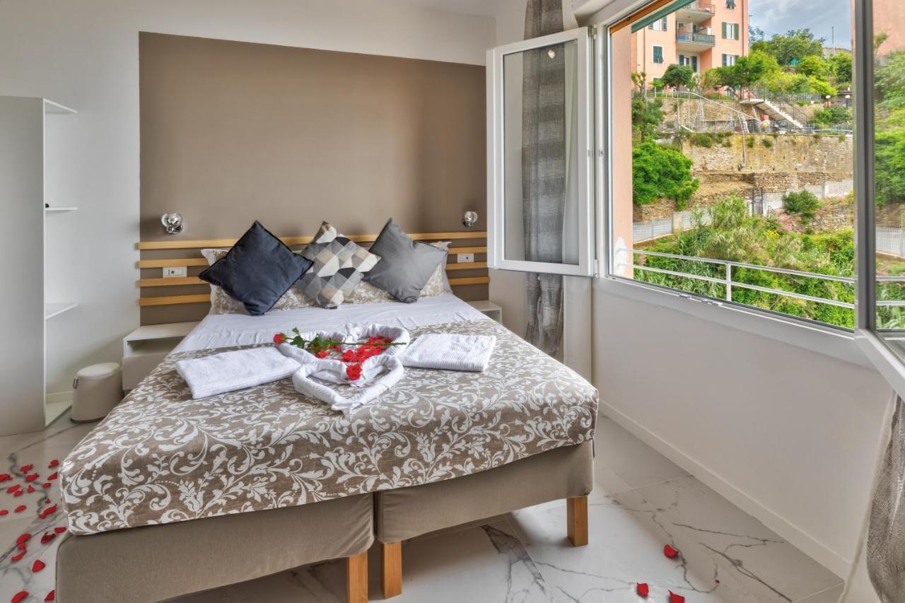 Sofia Holiday Hotel Riomaggiore Ngoại thất bức ảnh